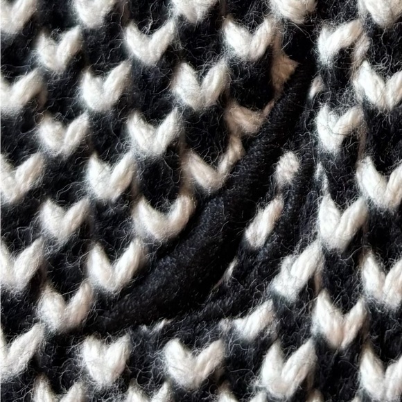 VINTAGE Nautica 100% Cotton Black and White Knit Patterned Turtleneck Sweater - Picture 8 of 11